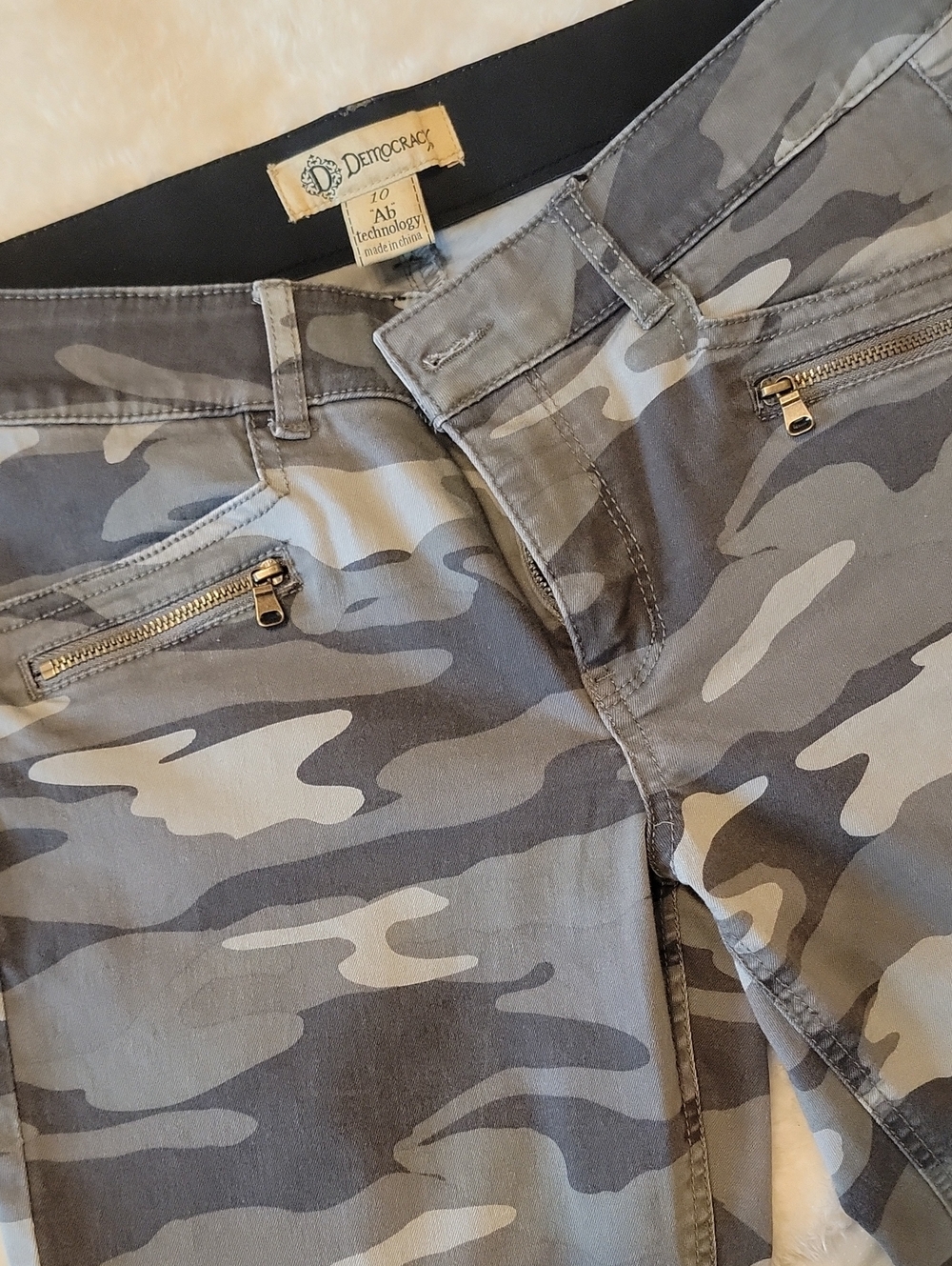 Democracy Ab Technology Gray Camo Skinny Pants